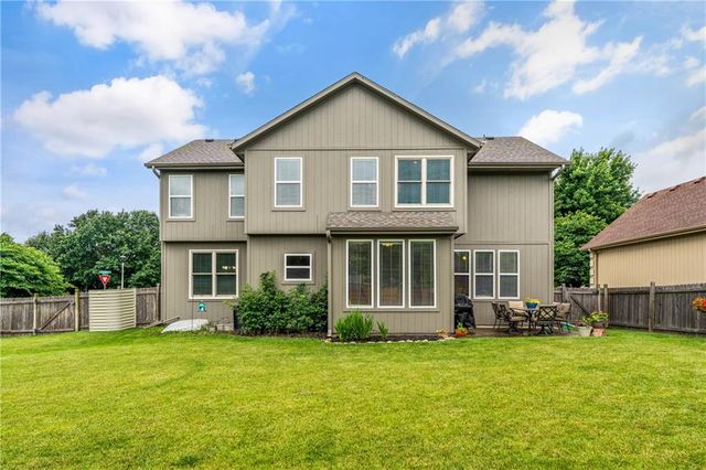 15337 S Greenwood Street, Olathe, KS 66062