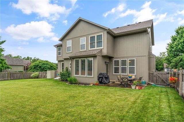 15337 S Greenwood Street, Olathe, KS 66062