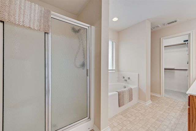 828 Greenview Court, Aubrey, TX 76227