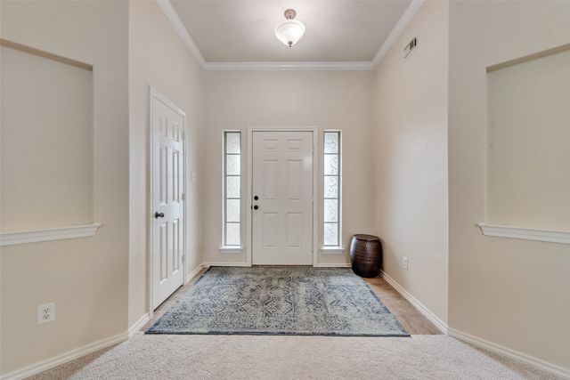 828 Greenview Court, Aubrey, TX 76227