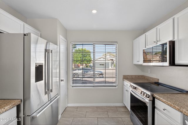 21820 N 32ND Avenue, Phoenix, AZ 85027