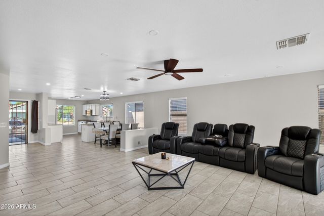 21820 N 32ND Avenue, Phoenix, AZ 85027
