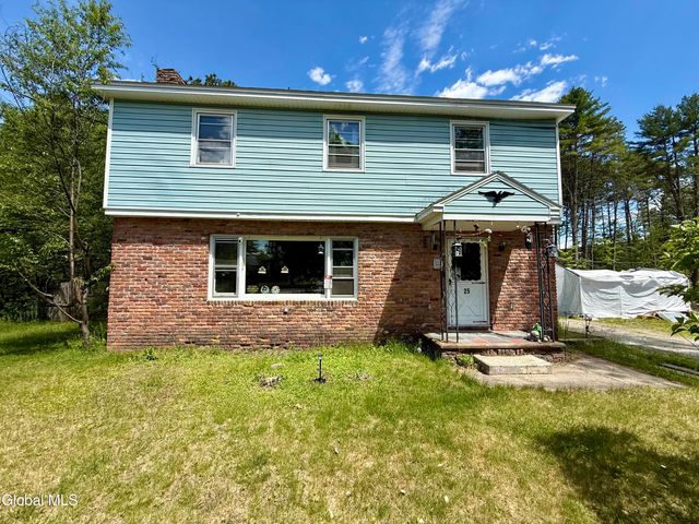 25 Merritt Road, Queensbury, NY 12804