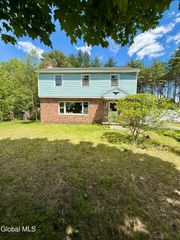 25 Merritt Road, Queensbury, NY 12804