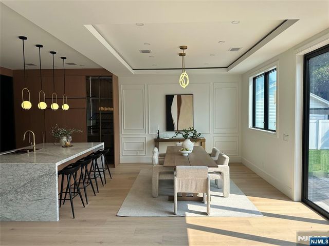 171 Newcomb Road, Tenafly, NJ 07670