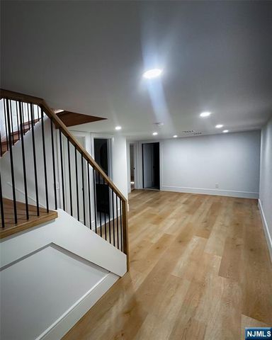 171 Newcomb Road, Tenafly, NJ 07670