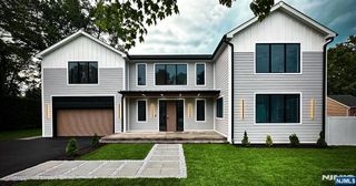 171 Newcomb Road, Tenafly, NJ 07670
