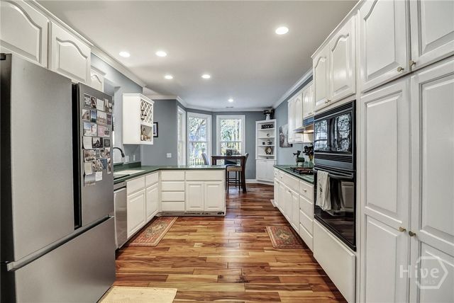 9 Schroeder Court, Savannah, GA 31411