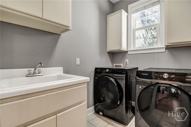 9 Schroeder Court, Savannah, GA 31411