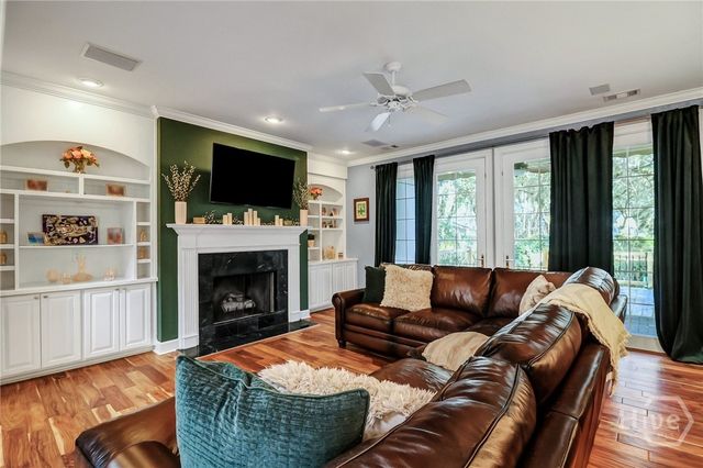 9 Schroeder Court, Savannah, GA 31411