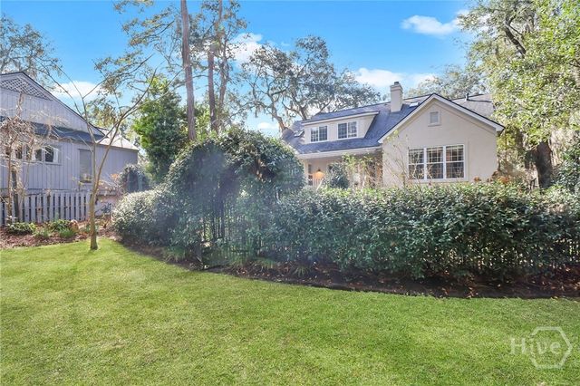 9 Schroeder Court, Savannah, GA 31411