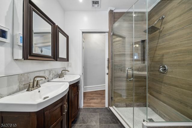 14 Grove Ter, Montclair Twp., NJ 07042