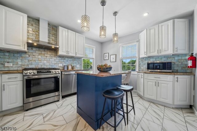 14 Grove Ter, Montclair Twp., NJ 07042