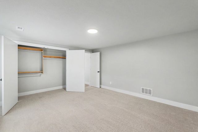 1133 W Trek Cir, Goddard, KS 67052