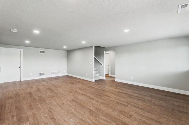 1133 W Trek Cir, Goddard, KS 67052