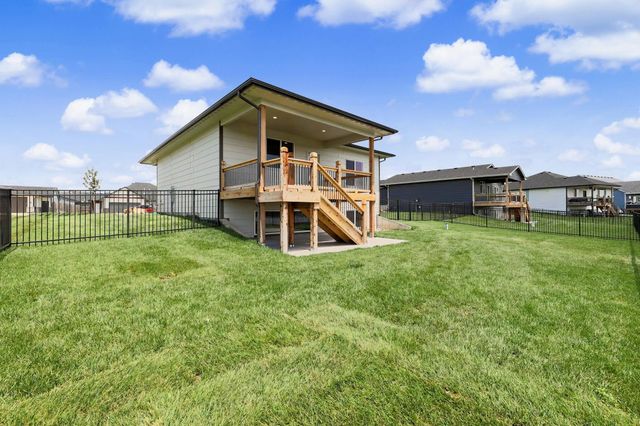 1133 W Trek Cir, Goddard, KS 67052