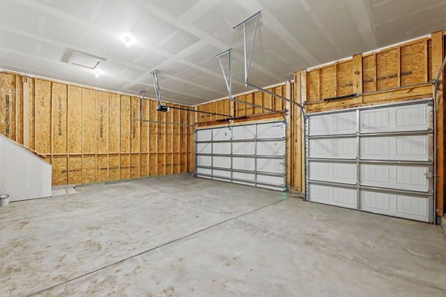 1133 W Trek Cir, Goddard, KS 67052