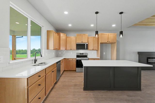 1133 W Trek Cir, Goddard, KS 67052