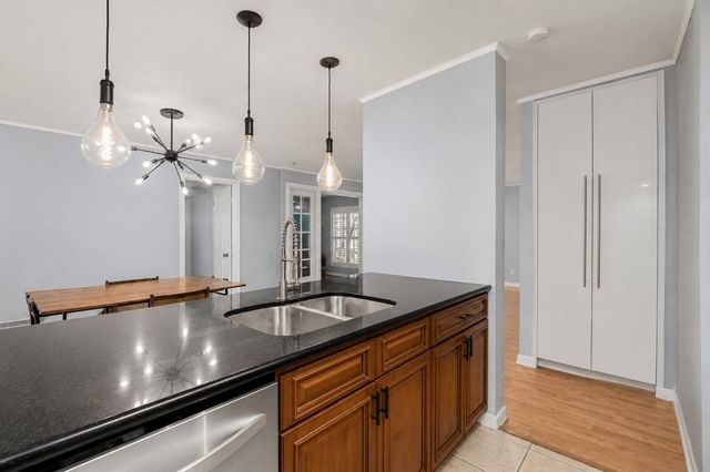 2615 Marilee Lane 2, Houston, TX 77057