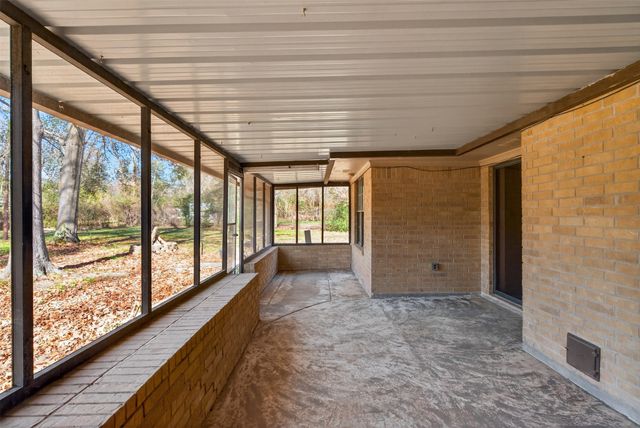 960 Roanoke Drive, Shreveport, LA 71107