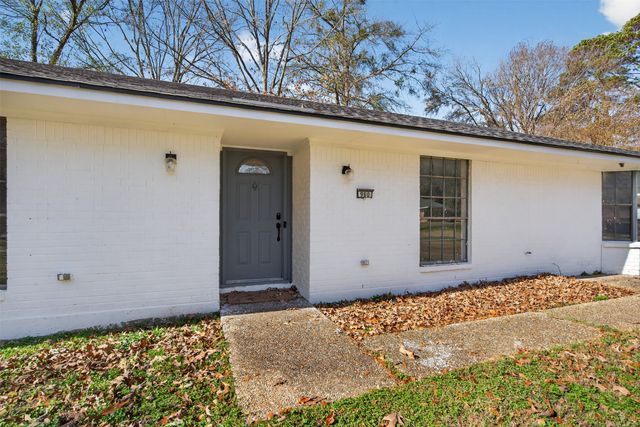 960 Roanoke Drive, Shreveport, LA 71107