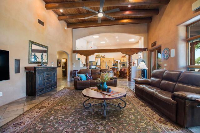 178 El Camino Campo, Corrales, NM 87048
