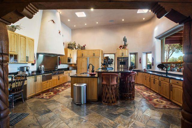 178 El Camino Campo, Corrales, NM 87048