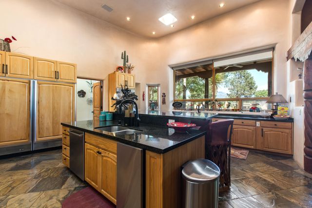 178 El Camino Campo, Corrales, NM 87048