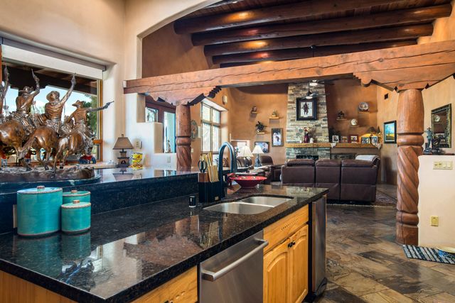 178 El Camino Campo, Corrales, NM 87048