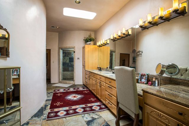 178 El Camino Campo, Corrales, NM 87048