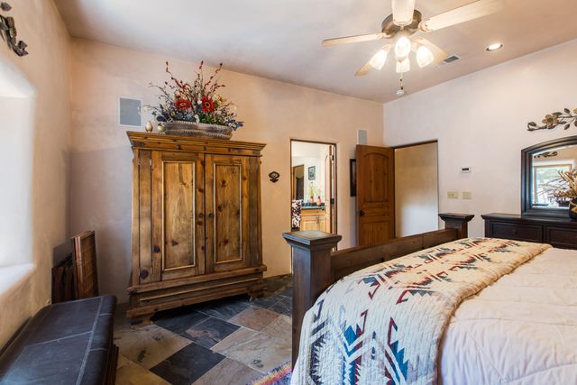 178 El Camino Campo, Corrales, NM 87048
