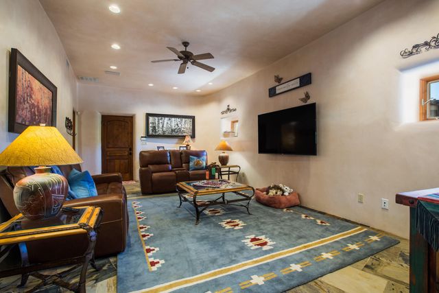 178 El Camino Campo, Corrales, NM 87048