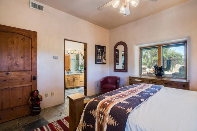 178 El Camino Campo, Corrales, NM 87048
