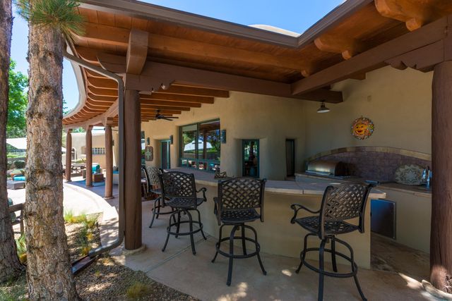 178 El Camino Campo, Corrales, NM 87048