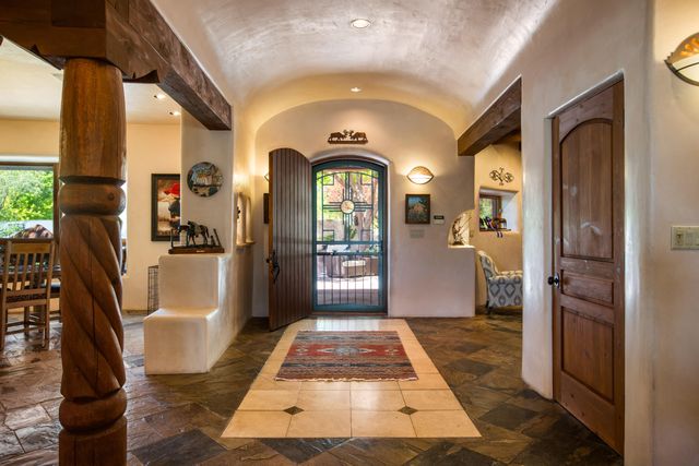 178 El Camino Campo, Corrales, NM 87048