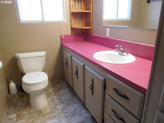 53785 W CROCKETT Rd 57, Milton Freewater, OR 97862