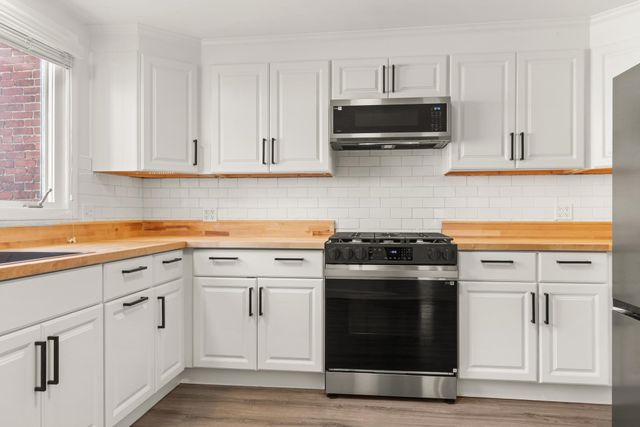 13 Heard, Chelsea, MA 02150