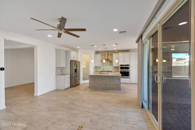 10237 E Iron Horse Trail, Tucson, AZ 85747