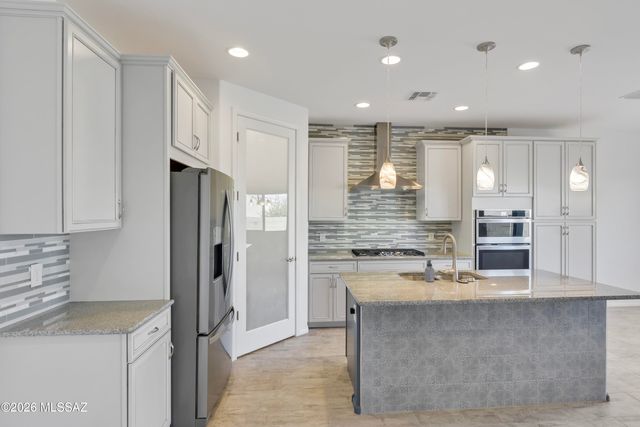 10237 E Iron Horse Trail, Tucson, AZ 85747