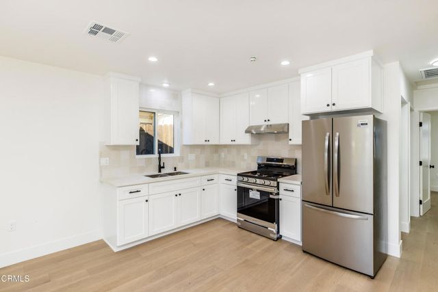 1537 E Topeka Street, Pasadena, CA 91104