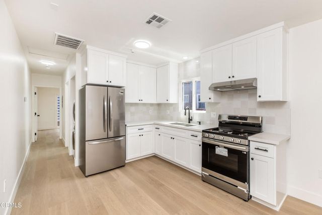 1537 E Topeka Street, Pasadena, CA 91104