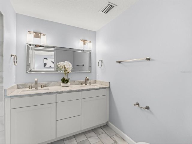 2330 HICKORY LANE, Orlando, FL 32803