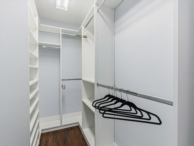 2330 HICKORY LANE, Orlando, FL 32803