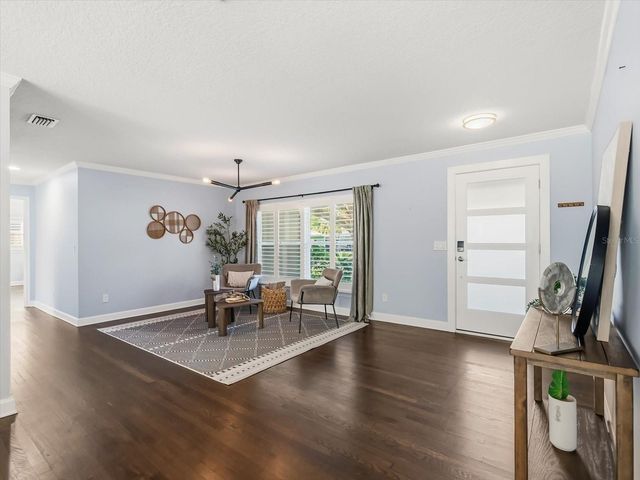 2330 HICKORY LANE, Orlando, FL 32803