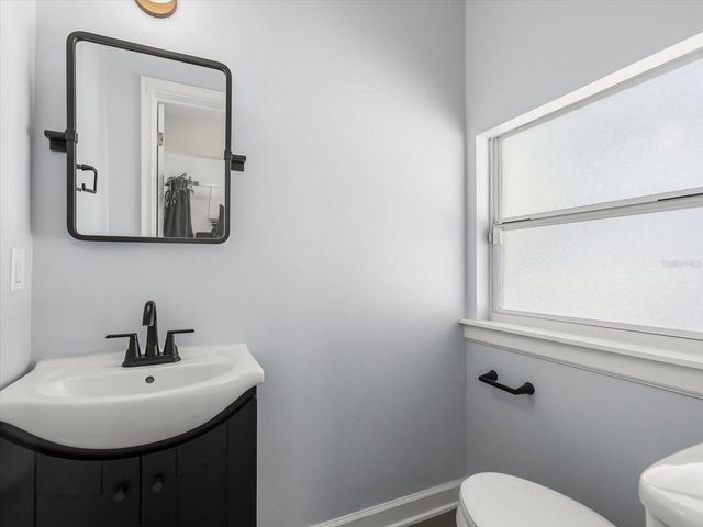 2330 HICKORY LANE, Orlando, FL 32803