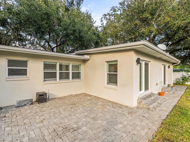 2330 HICKORY LANE, Orlando, FL 32803