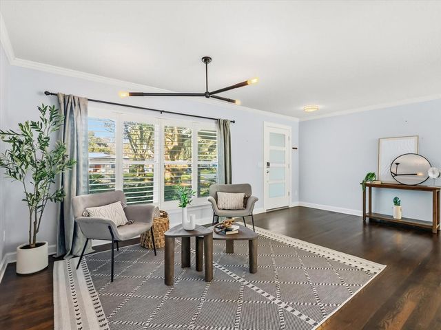 2330 HICKORY LANE, Orlando, FL 32803