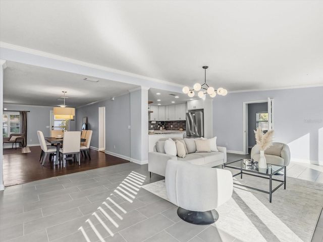 2330 HICKORY LANE, Orlando, FL 32803