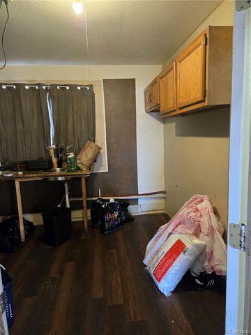 633 S Stuart Street, Denver, CO 80219