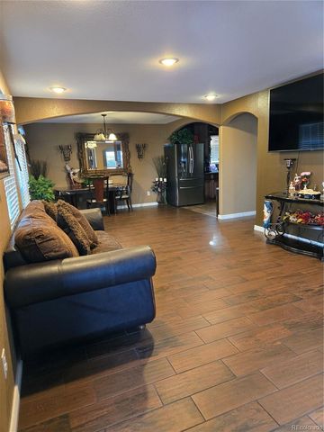 633 S Stuart Street, Denver, CO 80219